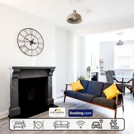 Comfy 3Bed House By Stirkmartin Stays Short Lets & Serviced Accommodation Cardiff With Free Parking & 8Mins To City Centre المظهر الخارجي الصورة