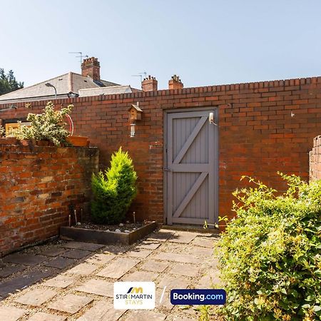 Comfy 3Bed House By Stirkmartin Stays Short Lets & Serviced Accommodation Cardiff With Free Parking & 8Mins To City Centre المظهر الخارجي الصورة