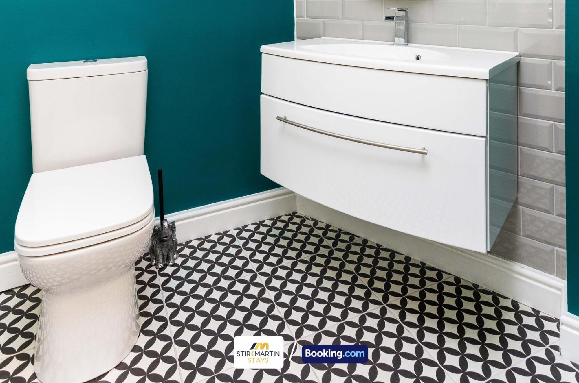 Comfy 3Bed House By Stirkmartin Stays Short Lets & Serviced Accommodation Cardiff With Free Parking & 8Mins To City Centre المظهر الخارجي الصورة
